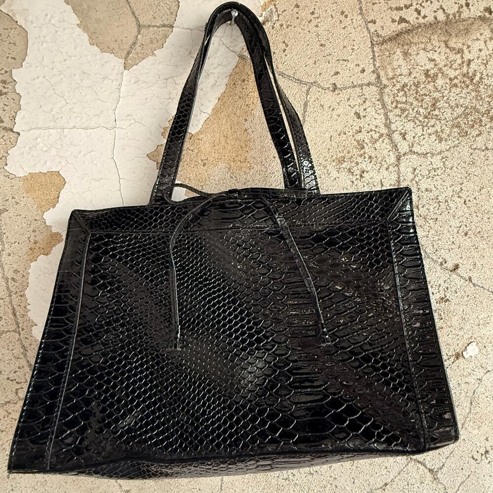 Black Faux Snakeskin Patent Leather Work Tote Bag Liz Claiborne